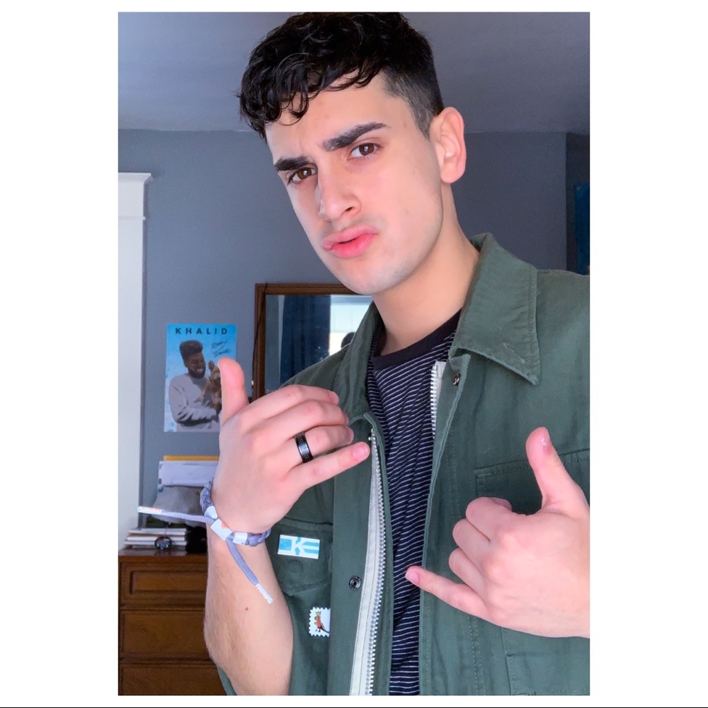 Meet your Posher, Sam